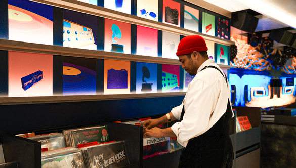 Virgin Voyages Shopping Voyage Vinyl 5.jpg